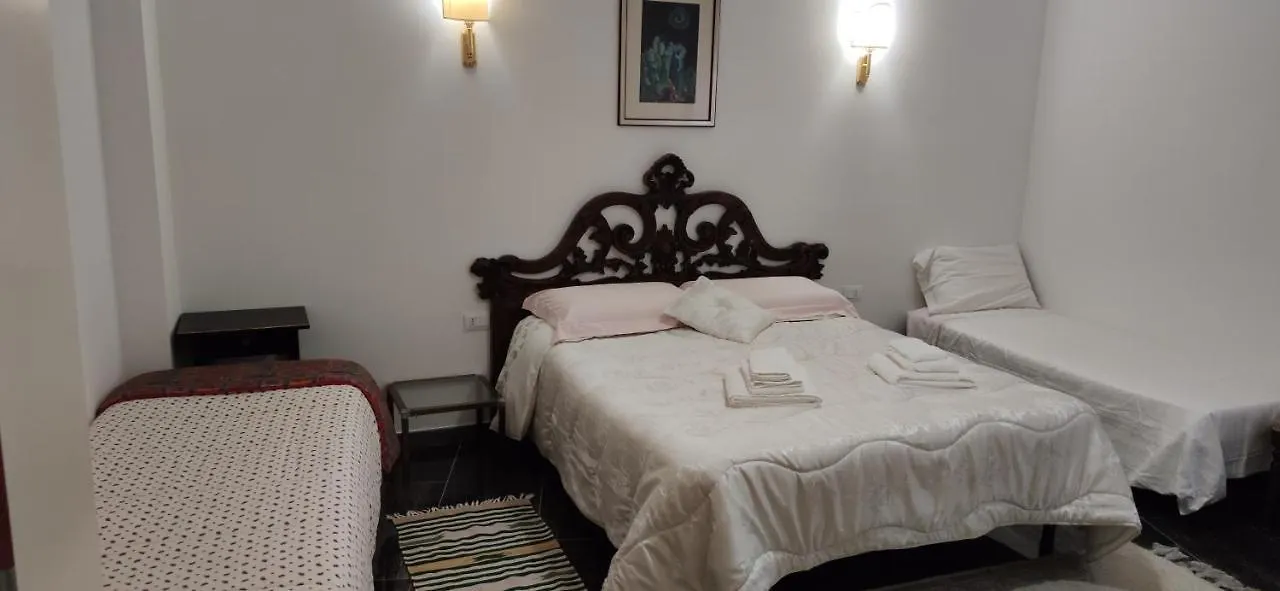 Hotel La Badia del Cavaliere 1 Roma 0*,